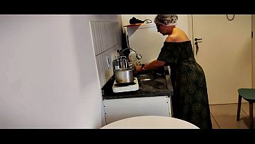 Transando com a stepmom gostosa – Mya Milf